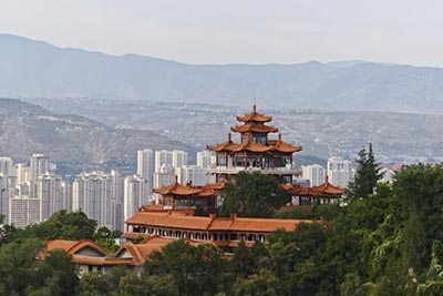 去兰州旅游找本地旅行社还是自己玩更省心靠谱？

